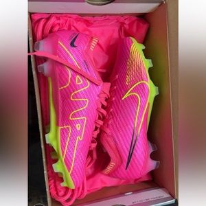 Nike mercurial elite soccer cleats brand new